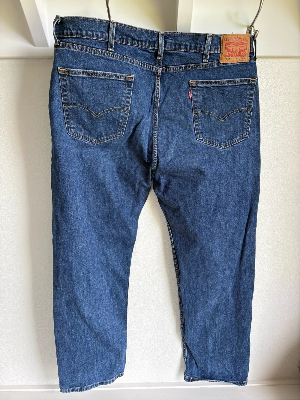 Levi's 505 Men's Dark Blue Straight-Leg Denim Jeans